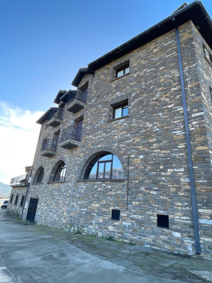 Apartamentos Pirineos Ordesa El Pueyo de Araguás Exterior foto