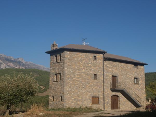 Apartamentos Pirineos Ordesa El Pueyo de Araguás Exterior foto